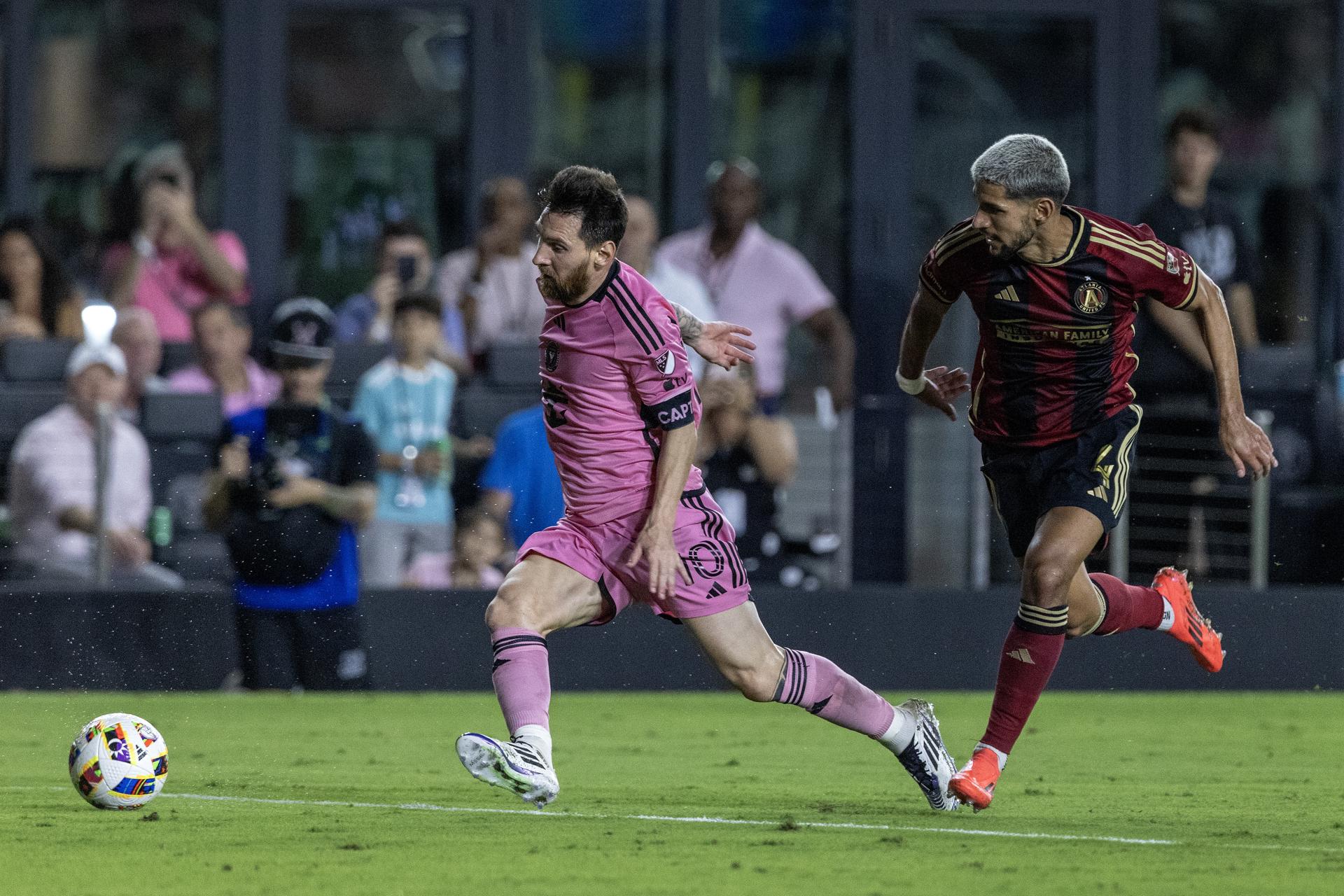  Lionel Messi durante el duelo de esta noche. /Foto: EFE