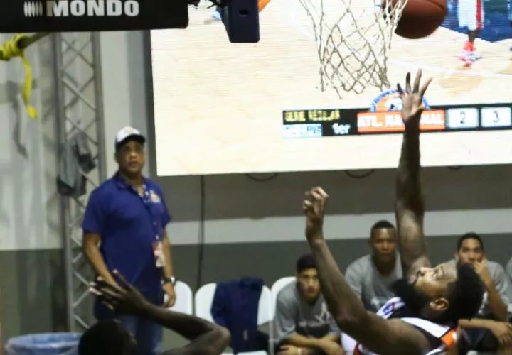 Josimar Ayarza durante el partido de ayer sábado ante las Panteras de Costa del Este. Foto: LPB/ Cortesía