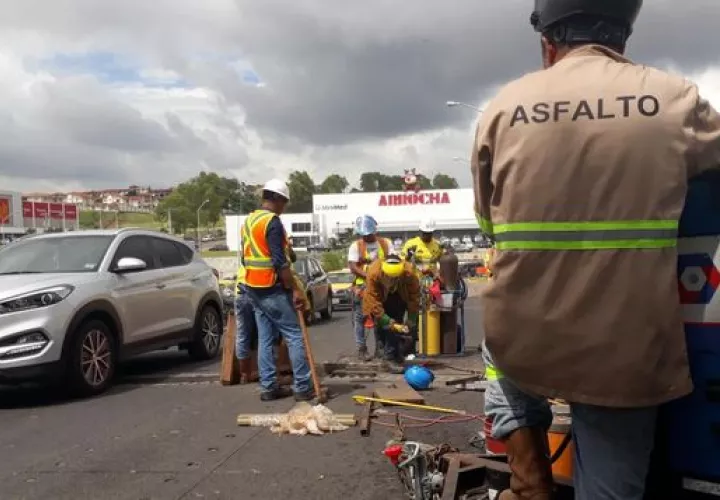 Nuevamente en reparación puente de Villa Lucre. / Foto:Telemetro