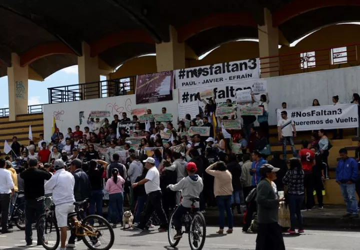 Comunidad protesta por secuestro de comunicadores. Foto/EFE