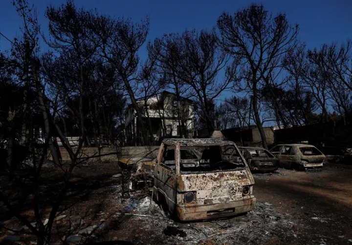 Zona afectada  en la región griega de Atica. Foto/EFE