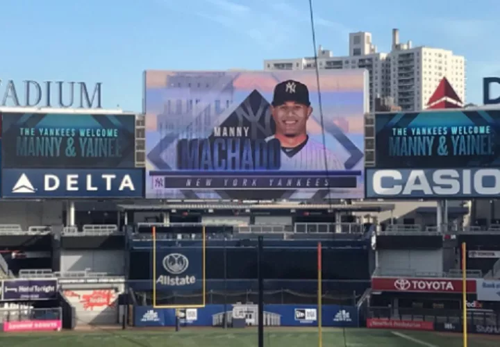 Manny Machado en la pantalla del Yankee Stadium. / Foto Archivo