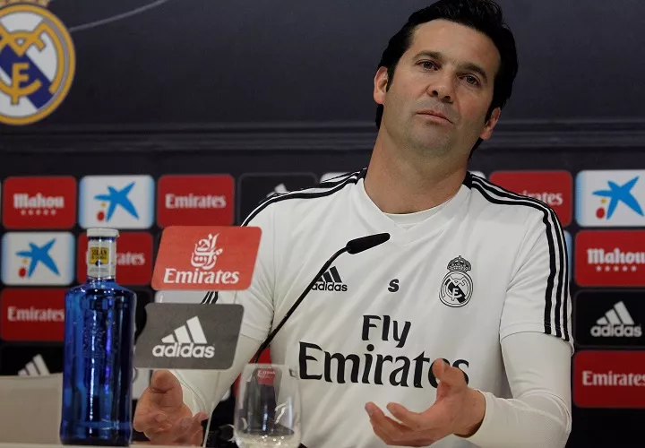 El entrenador argentino del Real Madrid, Santiago Solari, durante la rueda de prensa posterior al entrenamiento realizado este sábado. Foto: EFE