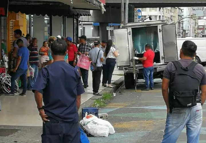 Las trabajadoras sexuales trataron de brindarle los primeros auxilios, pero fue en vano. Foto: Cortesía