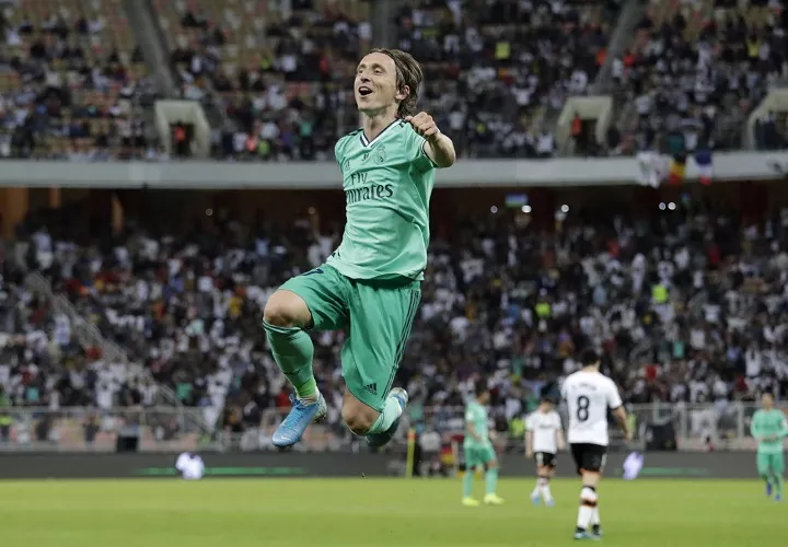  Luka Modric celebra su anotación. Foto: EFE