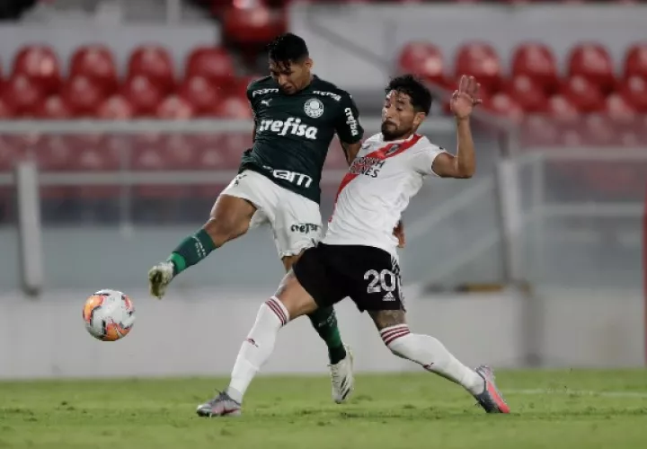 Imagen de un partido de la semifinal de la Copa Libertadores, entre el Palmeiras brasilero y el River Plate de Argentina. Foto/EFE