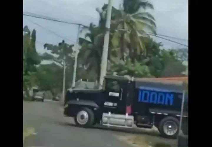 Algunos sectores de Veracruz mantienen problemas en el suministro de agua potable.