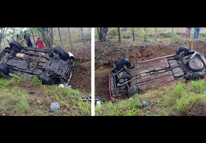 Los dos vehículos involucrados terminaron volcados en una cuneta.