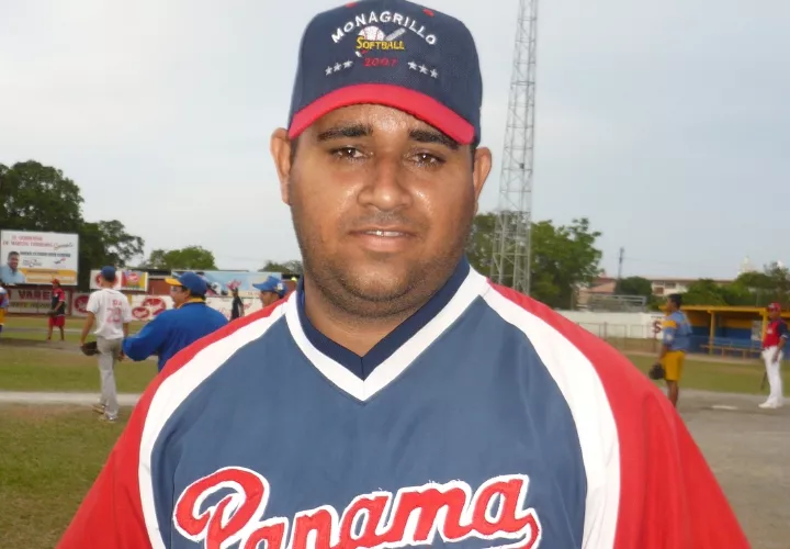 Audes De León, director técnico de la Selección Sub-15 de Béisbol de Panamá. 