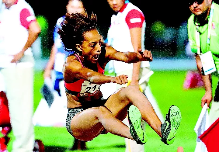 La atleta panameña Nathalee Aranda ya se encuentra en Alicante, España, junto a su entrenador Florencio Aguilar. Foto: EFE