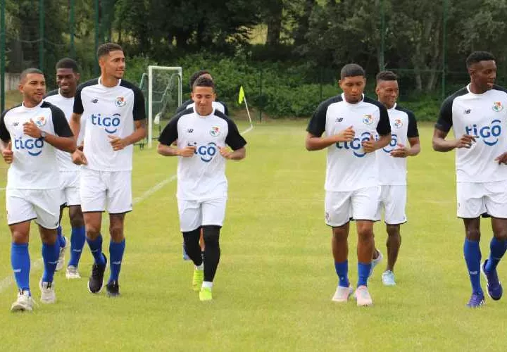 Entrenamiento de ayer lunes de la Selección Sub-21 de Panamá en Francia. Foto: Fepafut