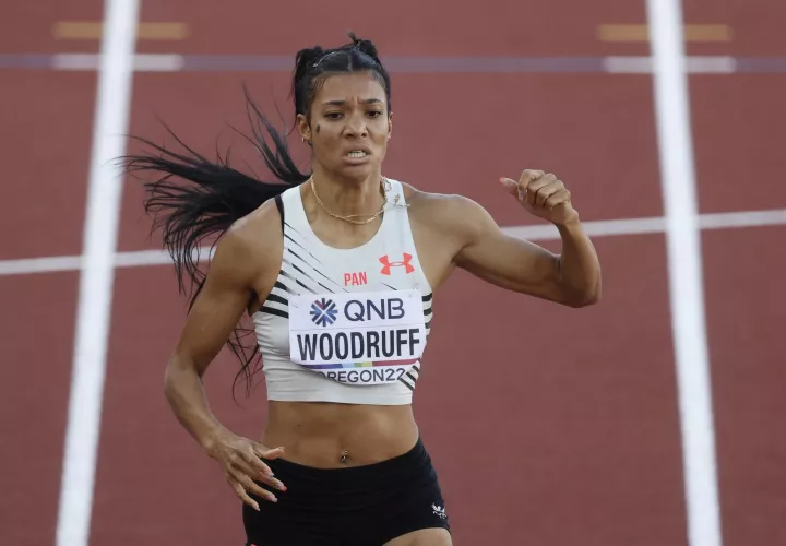 Gianna Woodruff estuvo en la final en los Juegos Olímpicos de Tokio y hoy estará en la disputa de medallas en el Mundial de Atletismo.