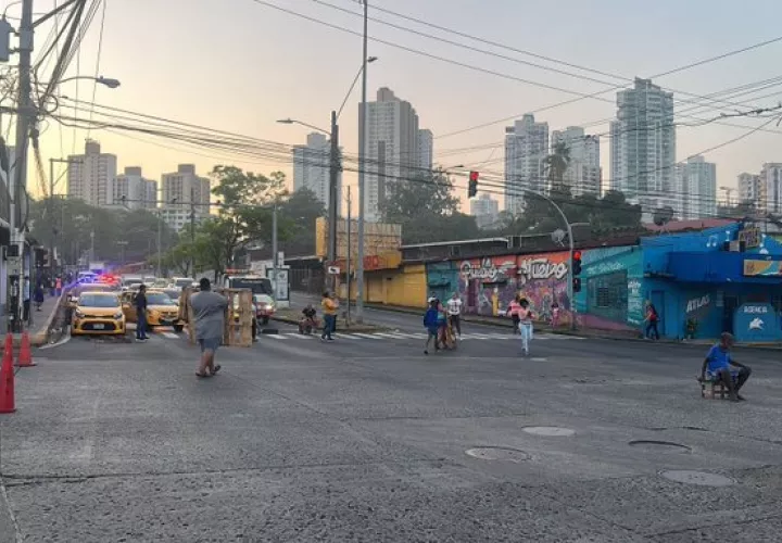 Protesta por falta de luz.