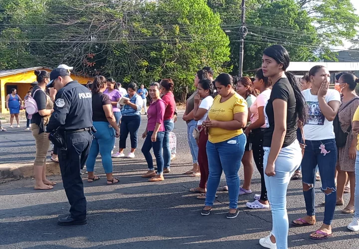 Una lista innumerable de necesidades tiene este plantel.