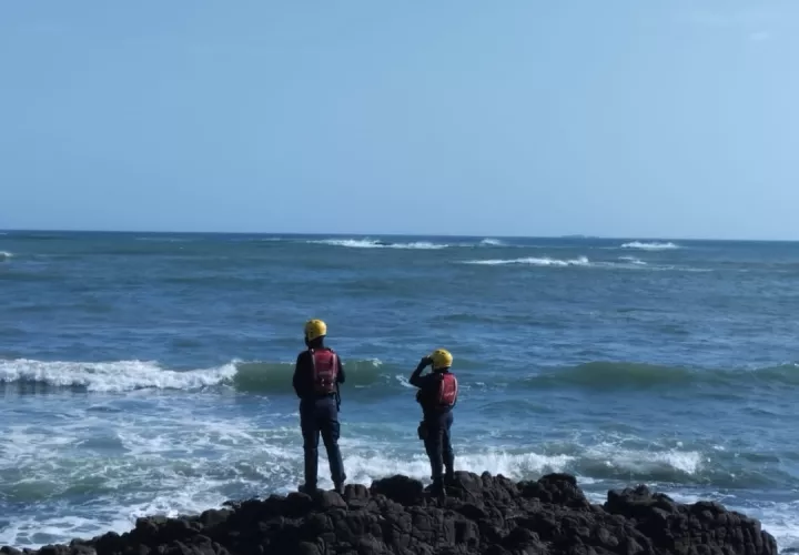 Una mujer de 32 años murió ahogada tras ser arrastrada por las olas. 