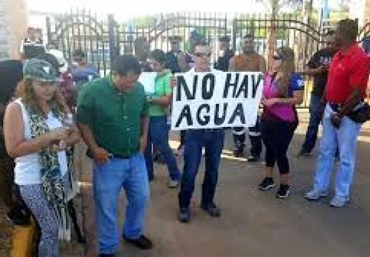 En la provincia de Panamá Oeste se vive eternamente sin agua.