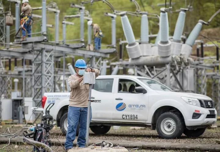 Dos fallas provocaron hoy la suspensión parcial del servicio de energía.