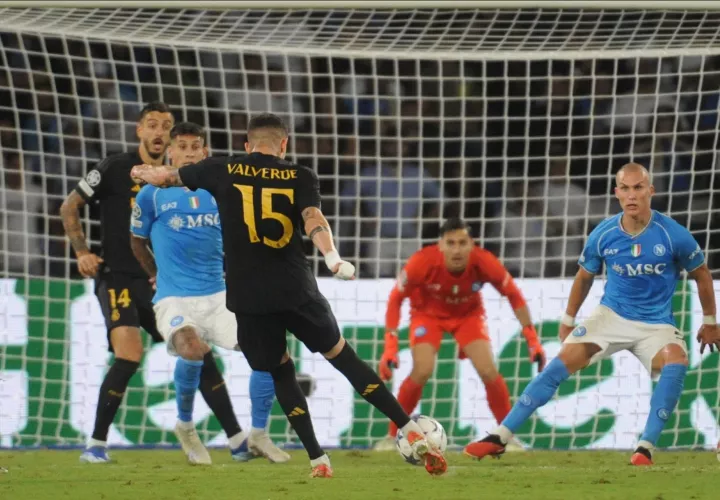 Valverde logra el 2-3 durante el partido del grupo C. /Foto: EFE