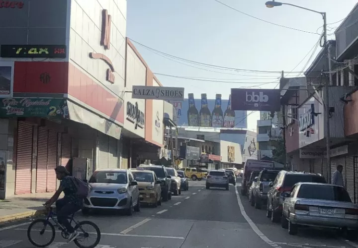 La Policía Nacional reforzará la vigilancia ante llegada de fiestas de fin de año en Chitré.