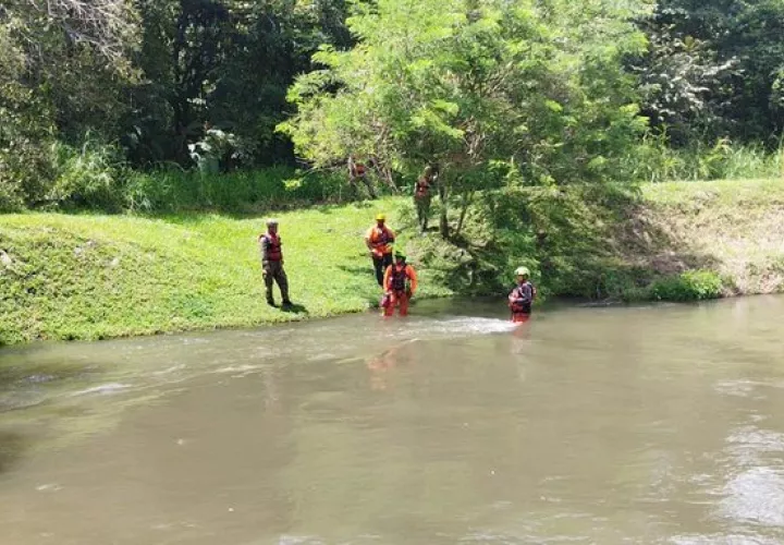 Las labores de búsqueda por la desaparción de un ciudadano continúa en río Rincón.